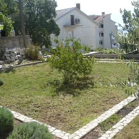 Apartamento In Novi Vinodolski 15274 *