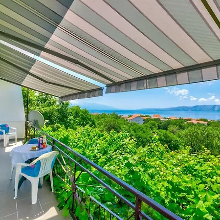 In Novi Vinodolski 15274 Apartamento *