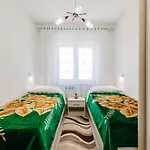 Tea Apartament