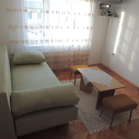 In Novi Vinodolski 15274 * Повиле